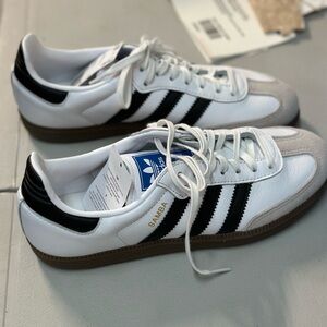 Adidas Samba Athletic Shoes Women’s Size 7, brand new in box with tags.